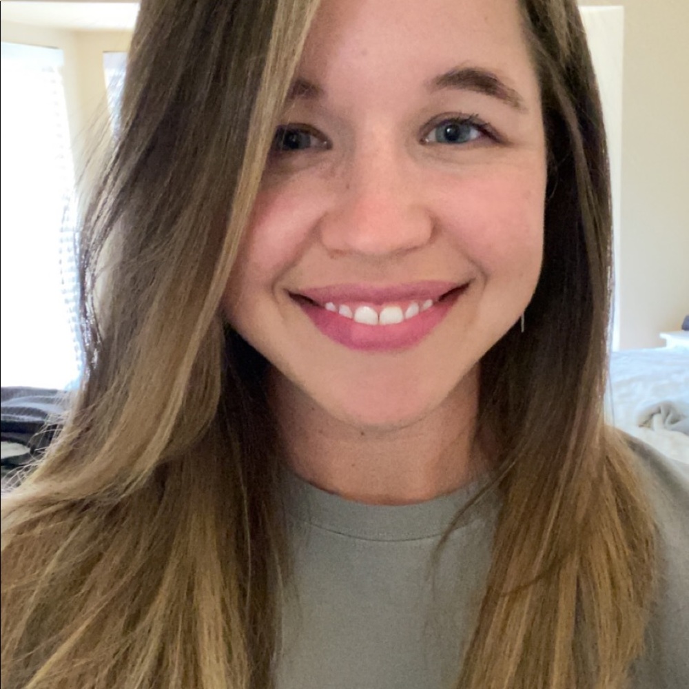 Meet your Posher, Christine